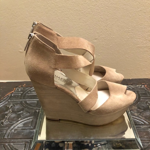 SOLD Michael Kors Ariel Wedges - Picture 4 of 8